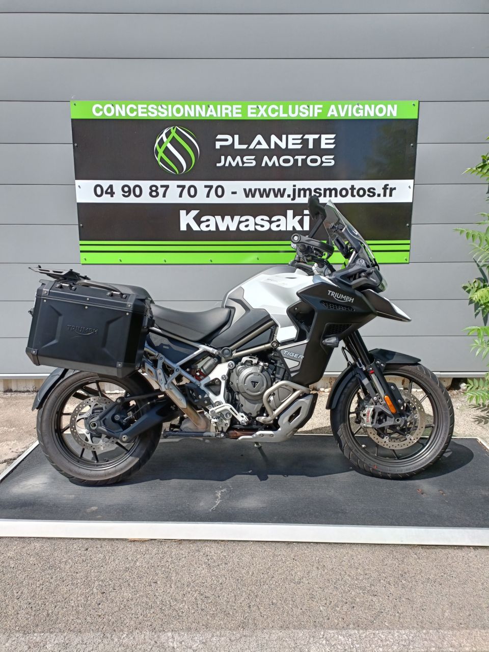TRIUMPH TIGER 1200 GT EXPLORER 1ER MAIN POT AKRAPOVIC 4