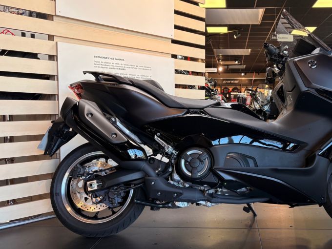 YAMAHA XP T-MAX 560 TECH MAX 4