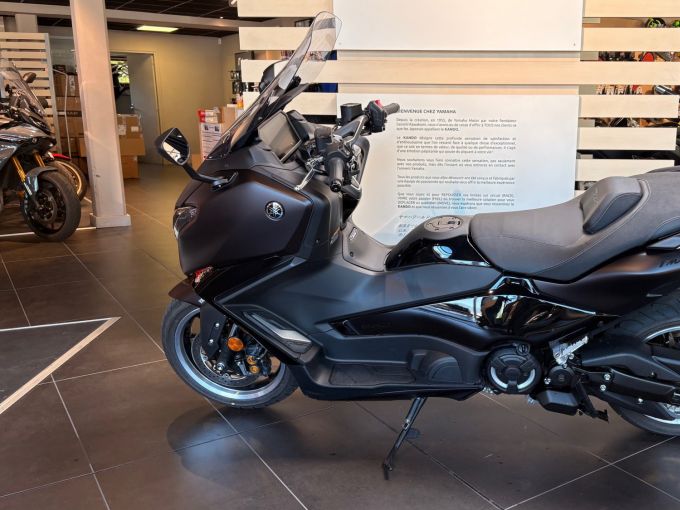 YAMAHA XP T-MAX 560 TECH MAX 4