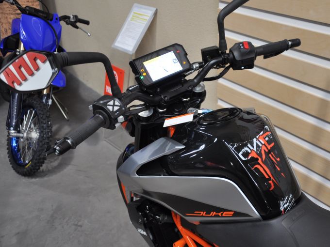 KTM 390 DUKE ABS 4