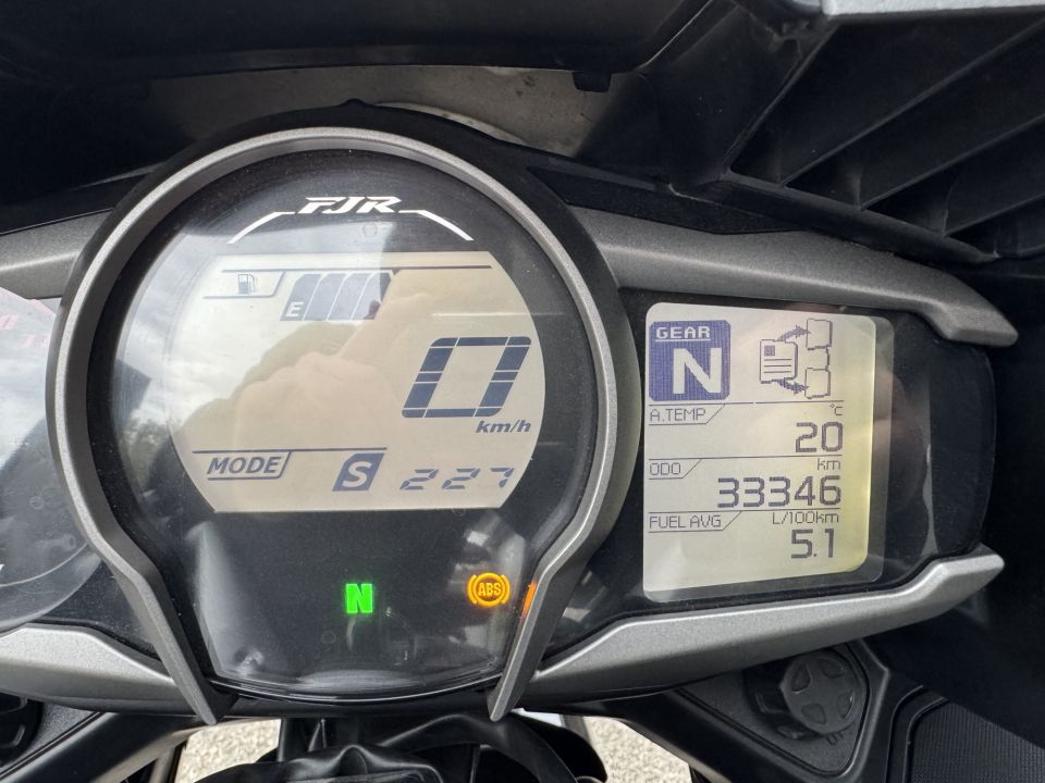YAMAHA FJR 1300 AS 4