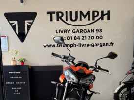 TRIUMPH STREET TRIPLE 765 R - 2025
