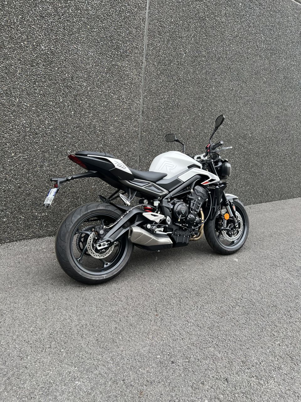 TRIUMPH STREET TRIPLE 765 R 4