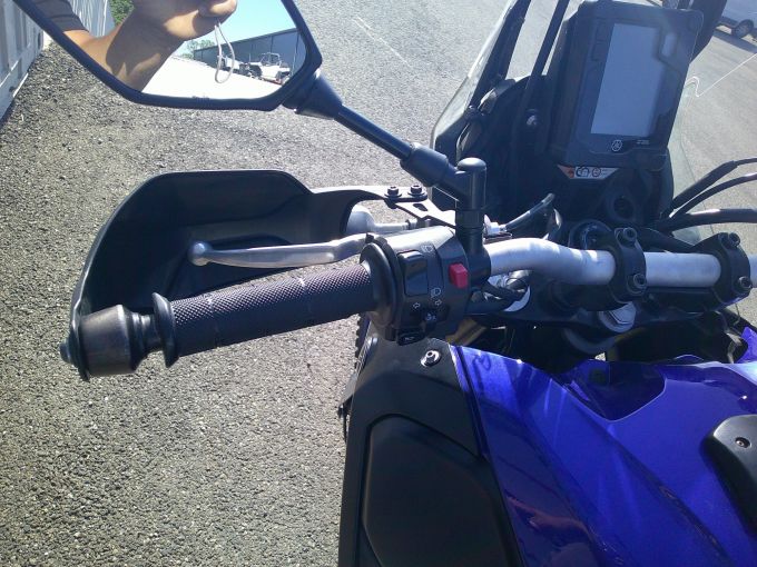 YAMAHA XTZ TENERE 700 4