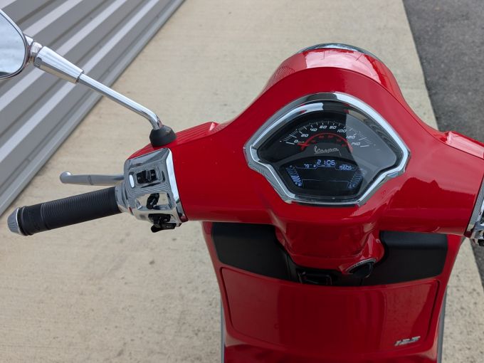 VESPA GTS 125IE SUPER 4