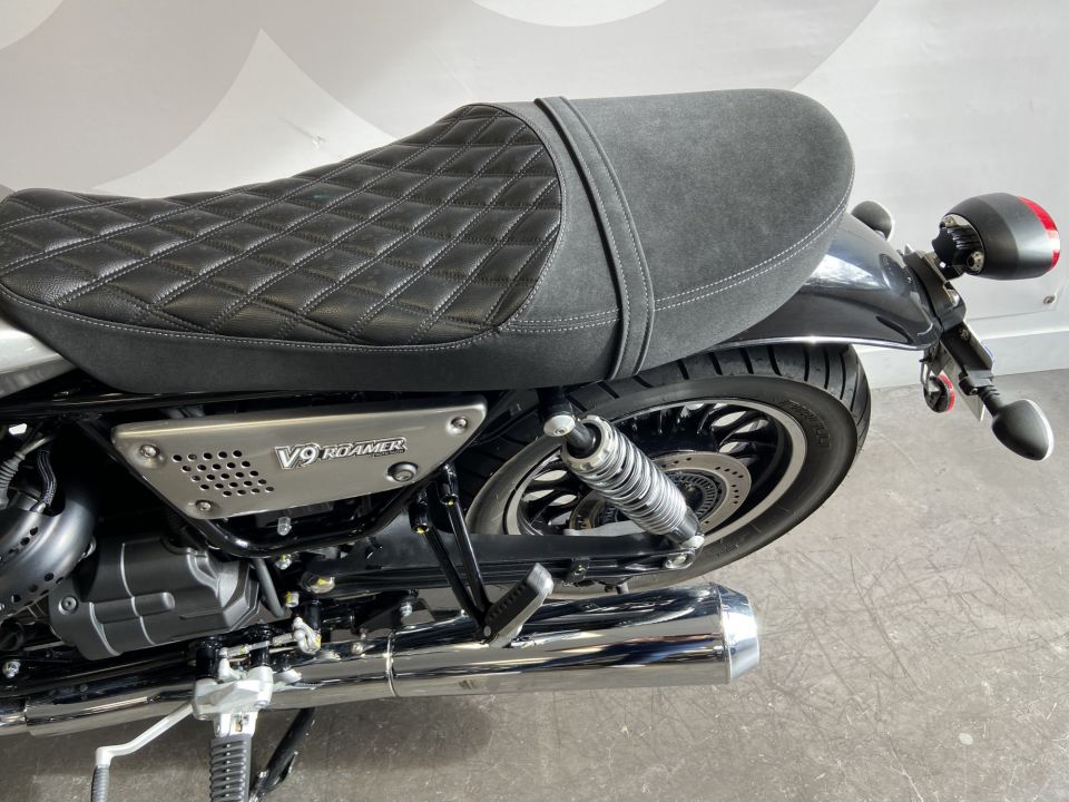 MOTO GUZZI V9 ROAMER 4