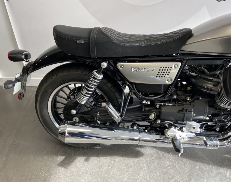 MOTO GUZZI V9 ROAMER 4
