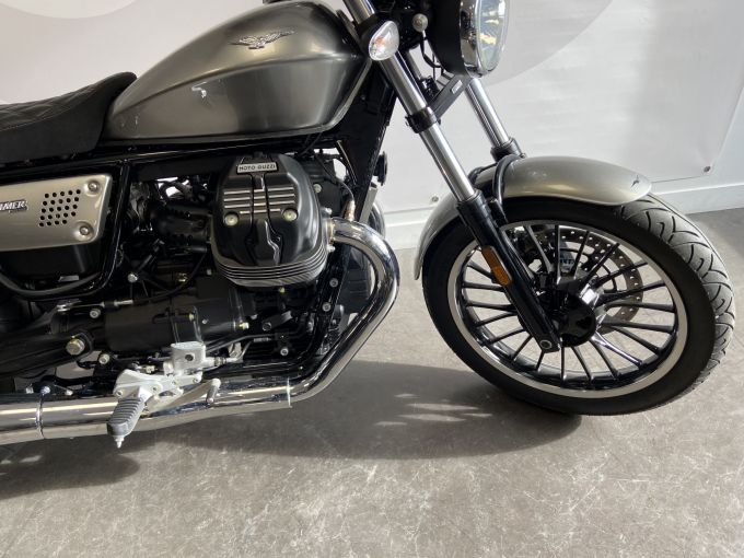 MOTO GUZZI V9 ROAMER 4