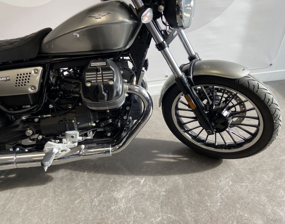 MOTO GUZZI V9 ROAMER 4