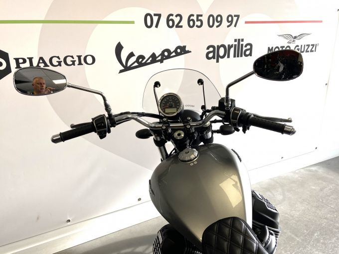 MOTO GUZZI V9 ROAMER 4