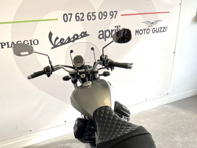 MOTO GUZZI V9 ROAMER 4