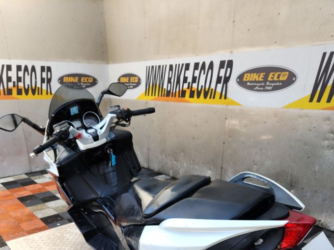 APRILIA SRV 850 IE 4