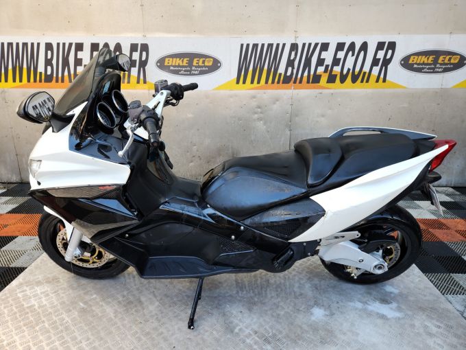 APRILIA SRV 850 IE 4
