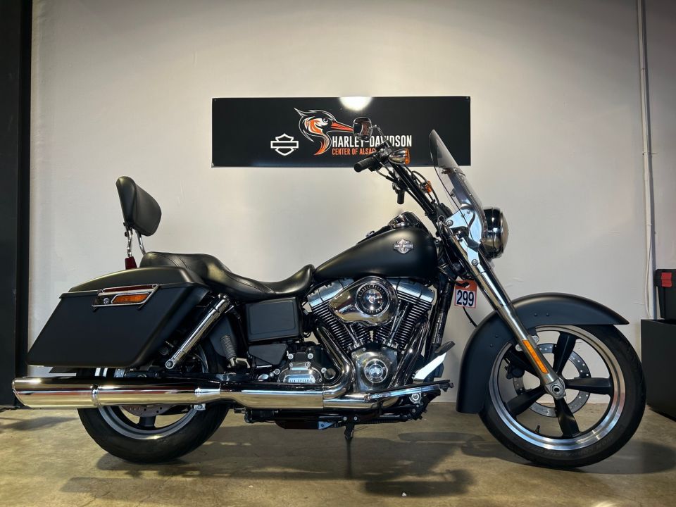 HARLEY-DAVIDSON DYNA SWITCHBACK 1690 4