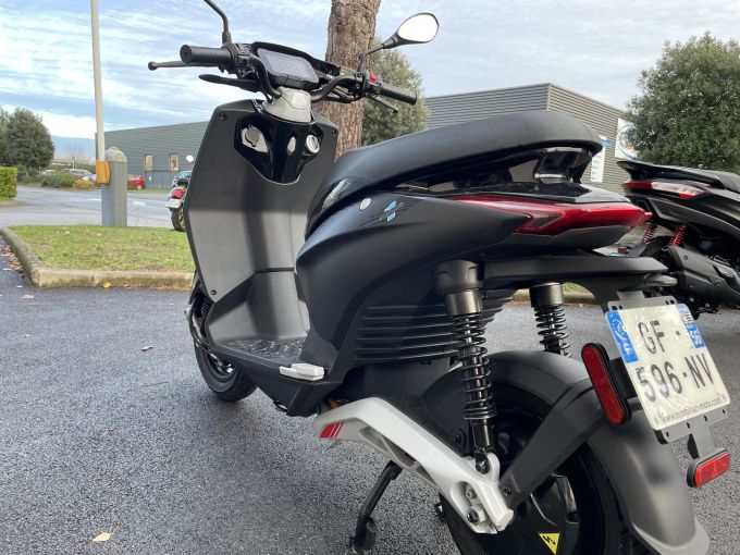 PIAGGIO 1 ACTIVE 4
