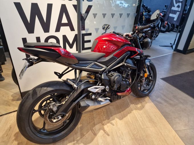 TRIUMPH STREET TRIPLE 765 RS 4