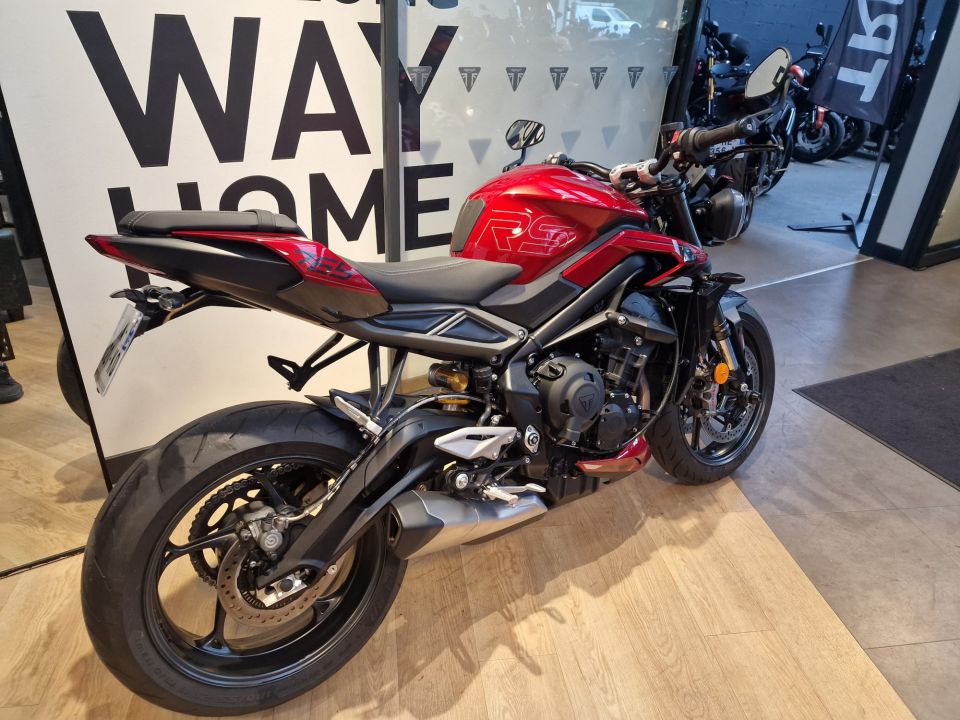 TRIUMPH STREET TRIPLE 765 RS 4