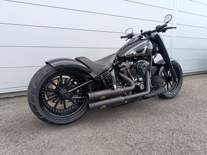 HARLEY-DAVIDSON SOFTAIL FAT BOY 1868 4