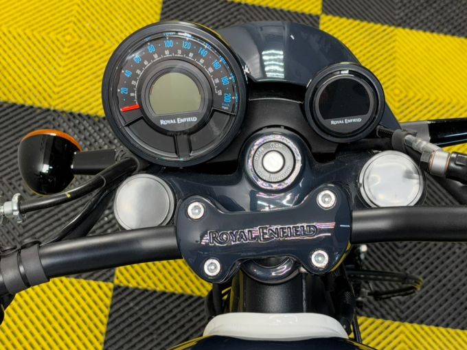 ROYAL ENFIELD SHOTGUN 650 4