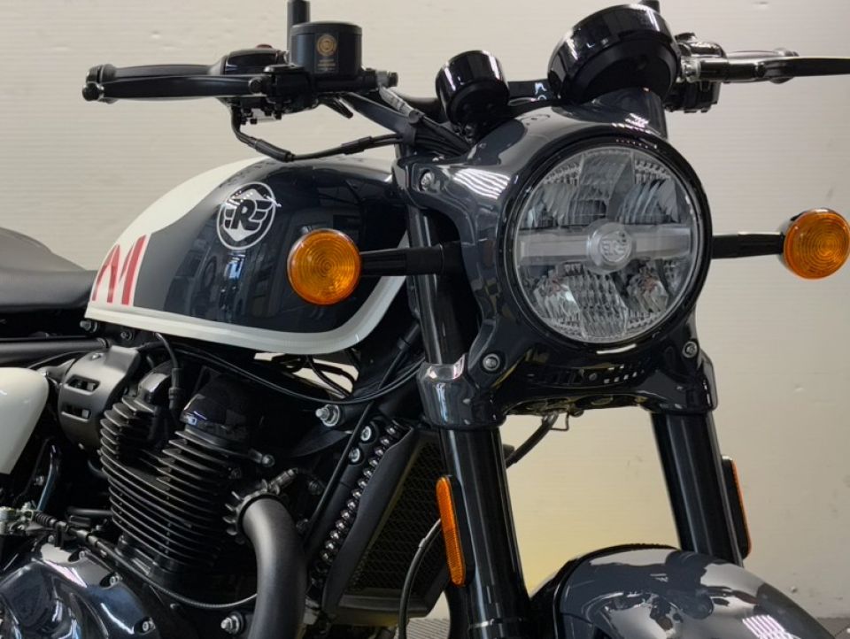 ROYAL ENFIELD SHOTGUN 650 4