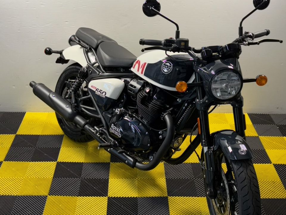 ROYAL ENFIELD SHOTGUN 650 4