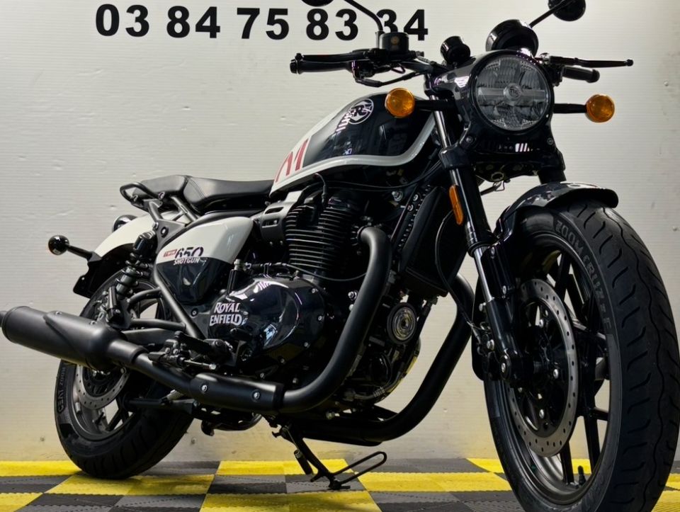 ROYAL ENFIELD SHOTGUN 650 4