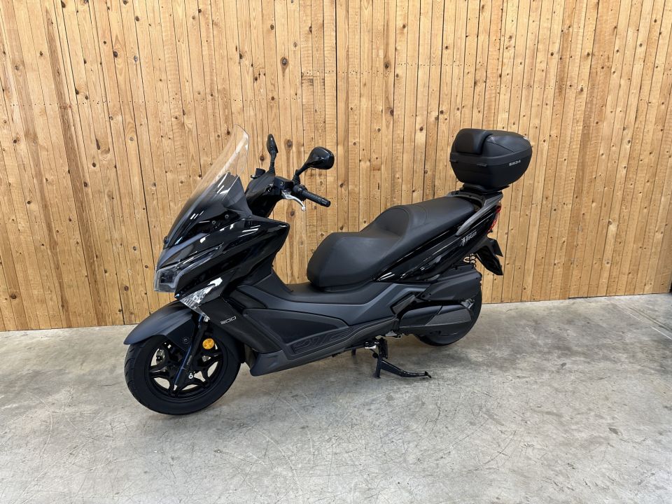 KYMCO X-TOWN 300 4