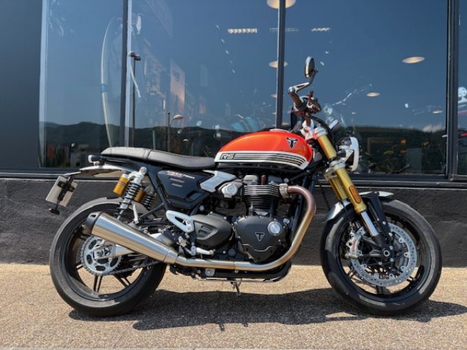 TRIUMPH SPEED TWIN 1200 4