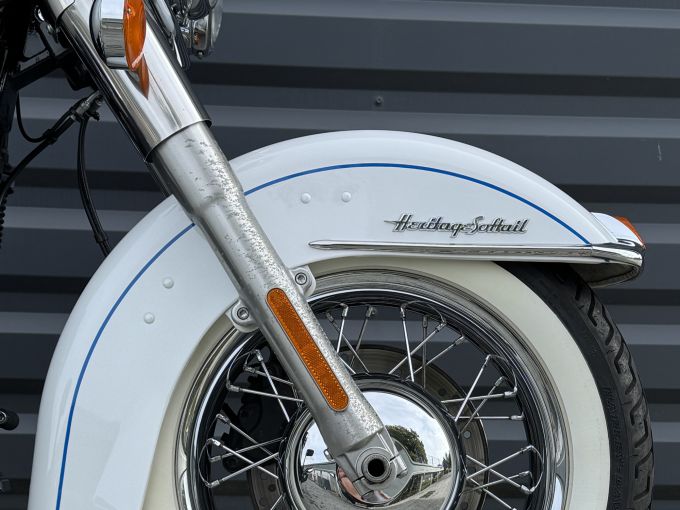 HARLEY-DAVIDSON SOFTAIL HERITAGE 1584 CLASSIC 4