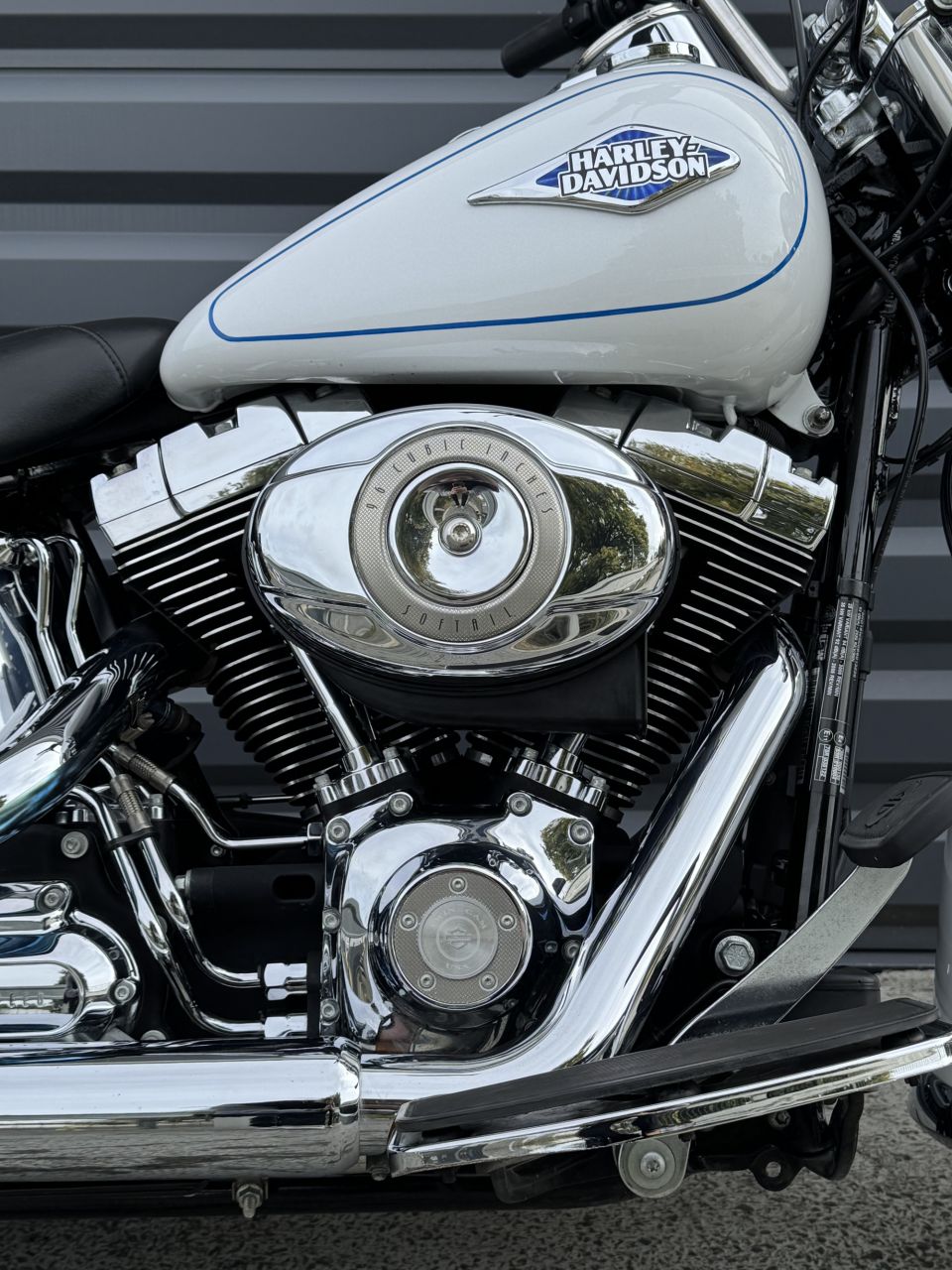 HARLEY-DAVIDSON SOFTAIL HERITAGE 1584 CLASSIC 4