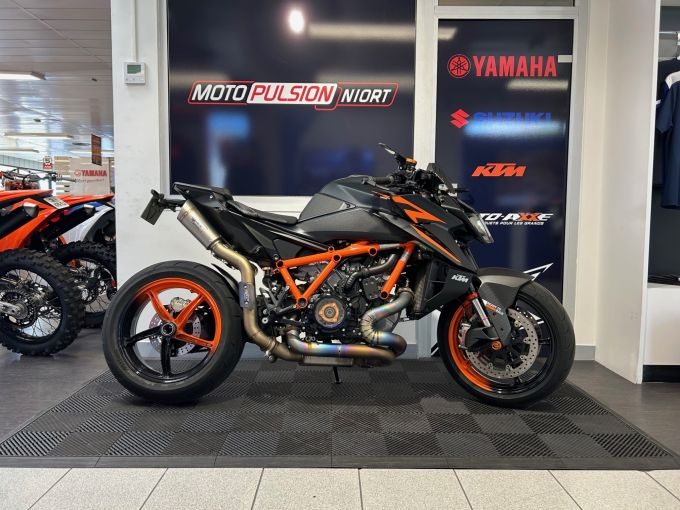 KTM 1390 SUPER DUKE R 4