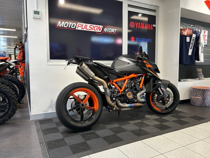 KTM 1390 SUPER DUKE R 4
