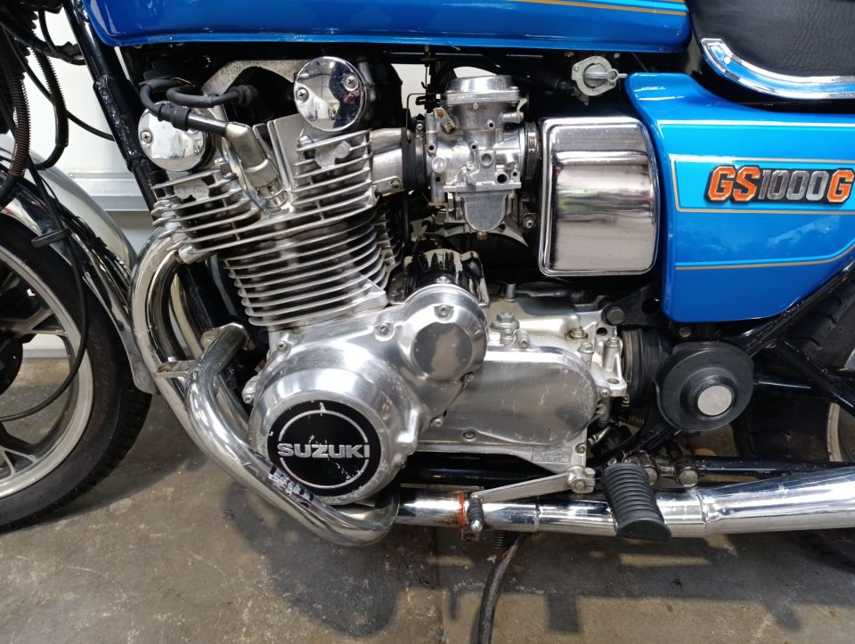 SUZUKI GS 1000 4