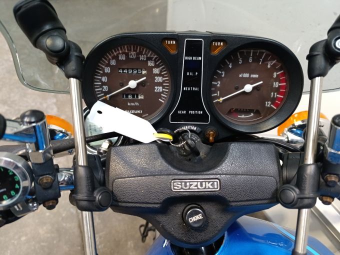 SUZUKI GS 1000 4