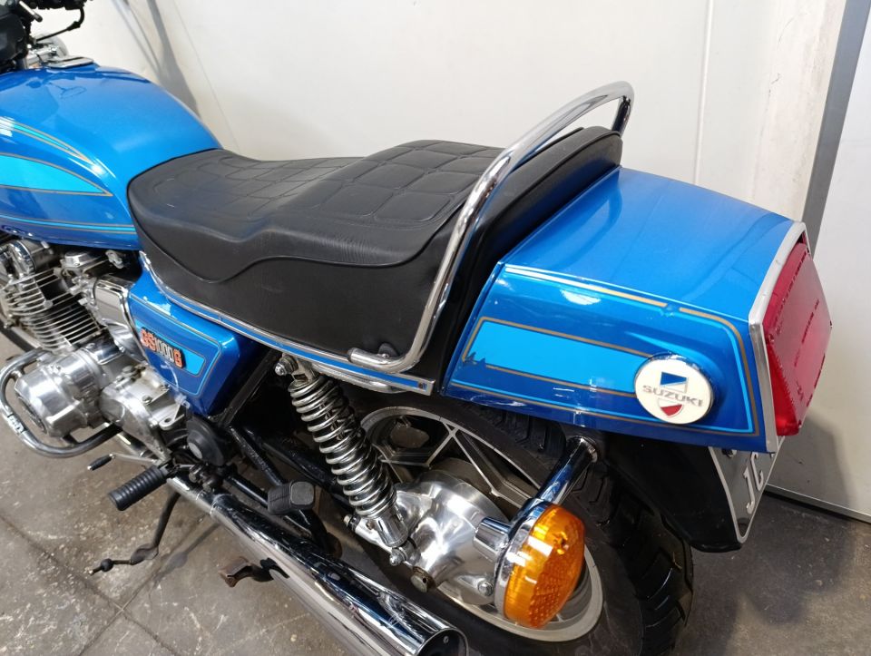 SUZUKI GS 1000 4