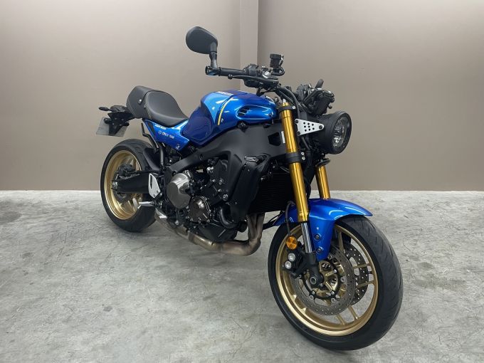 YAMAHA XSR 900 ABS 4