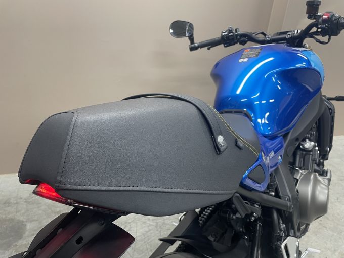 YAMAHA XSR 900 ABS 4