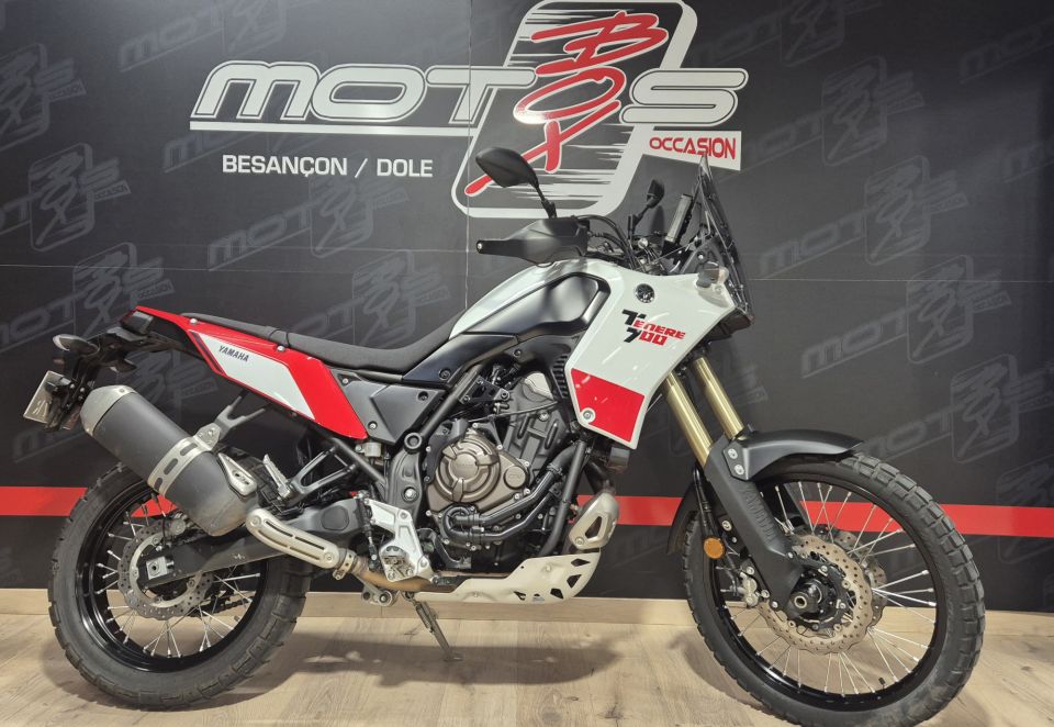 YAMAHA XTZ TENERE 700 4