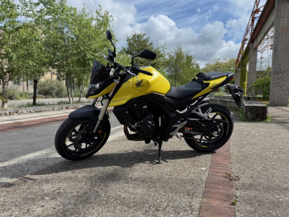 HONDA CB 750 HORNET 4