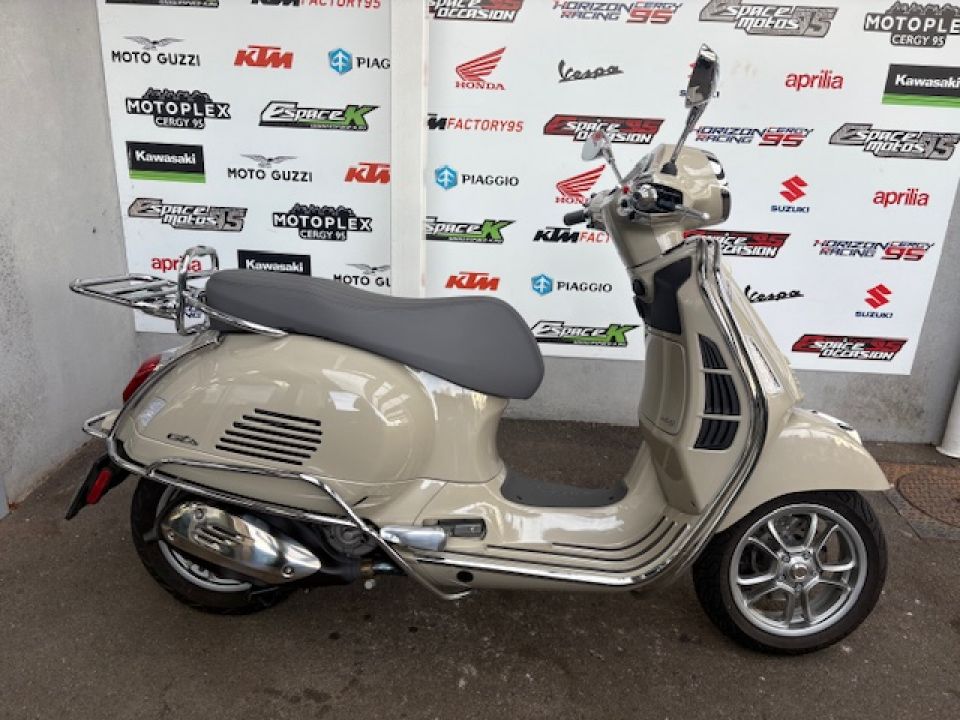 VESPA GTS 300 4