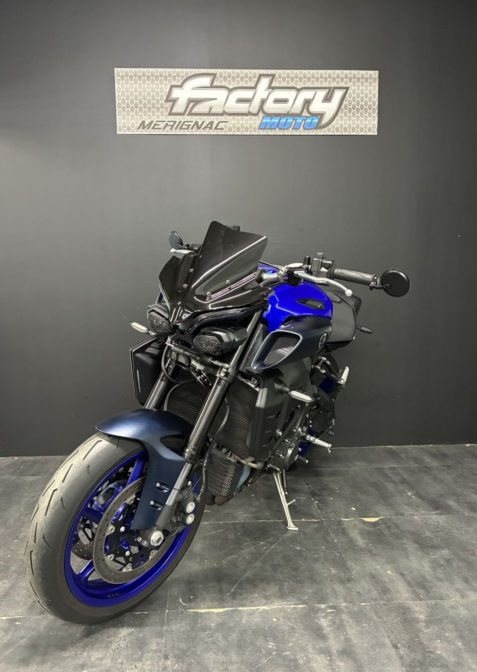 YAMAHA MT-10 4