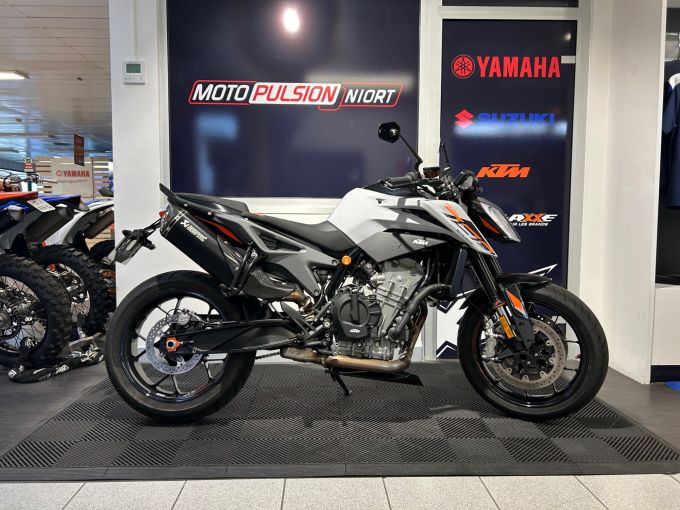 KTM 790 DUKE L 4