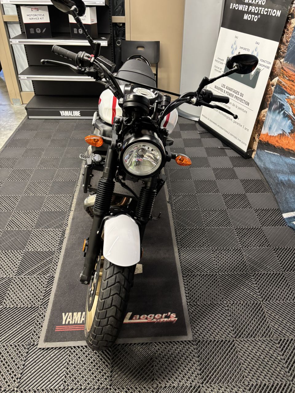 YAMAHA XSR 700 XTRIBUTE 4