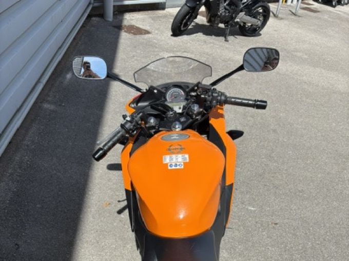 HONDA CBR125R REPSOL 4