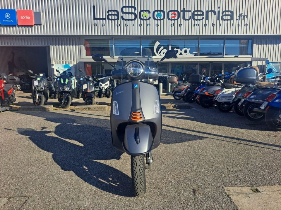 VESPA GTS 125 Supersport 4
