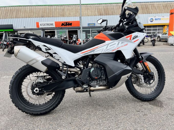 KTM 790 ADVENTURE 4