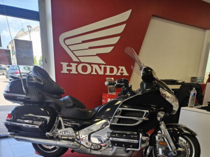 HONDA GL1800 GOLDWING 4