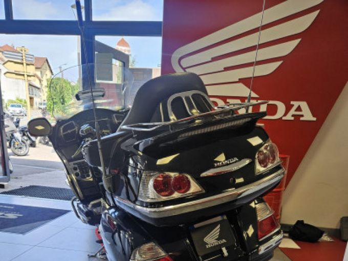 HONDA GL1800 GOLDWING 4