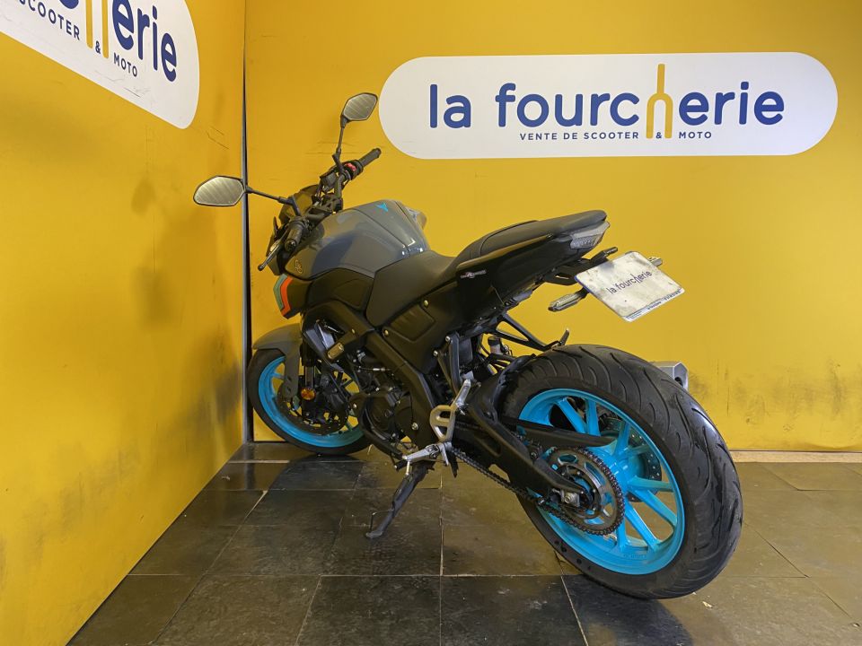 YAMAHA MT-125 ABS 4