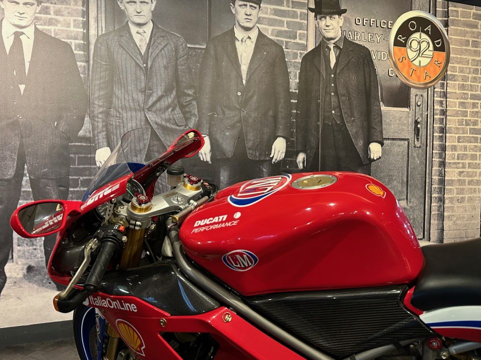 DUCATI 996 SPS BOSTROM REPLICA 4